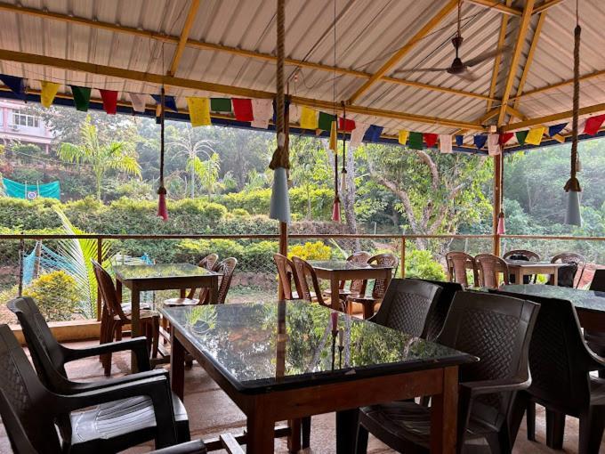 White Elephant Restaurant & Cottages Gokarna Gokarna  Zewnętrze zdjęcie