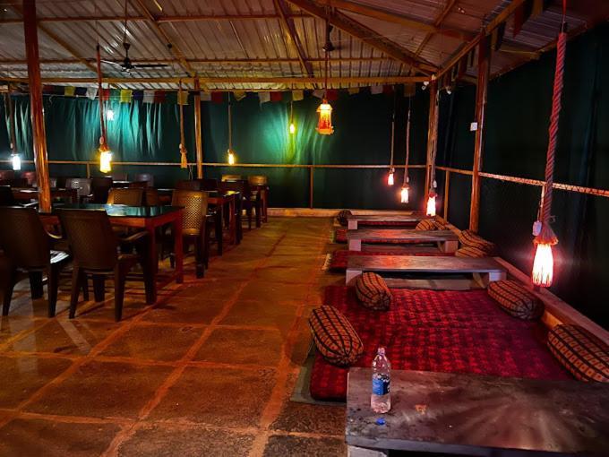 White Elephant Restaurant & Cottages Gokarna Gokarna  Zewnętrze zdjęcie